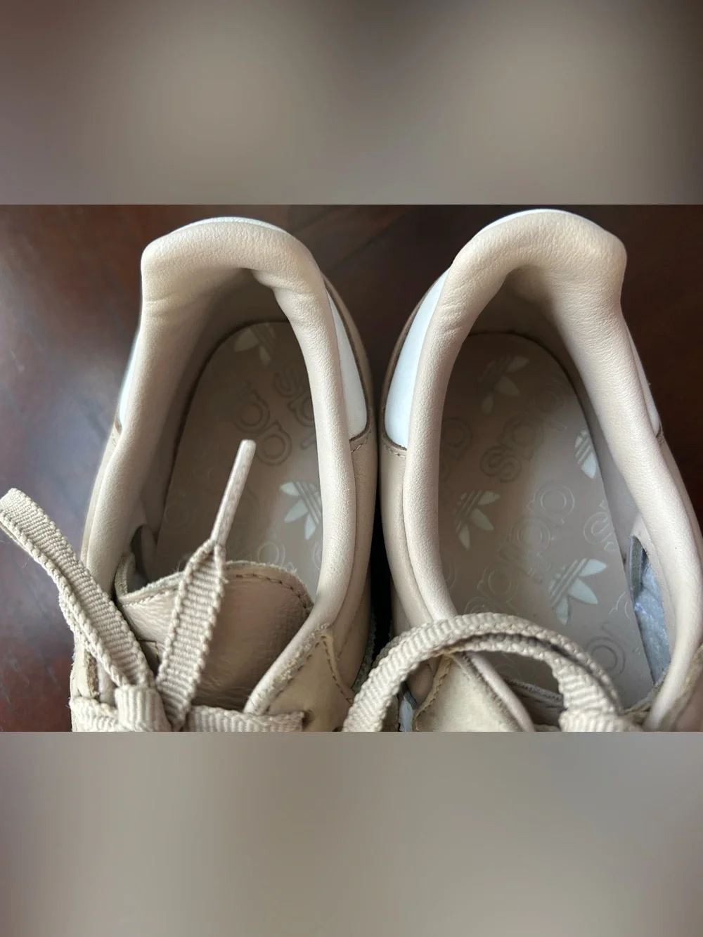 adidas Samba Women's Beige and White Retro Sneakers size 8